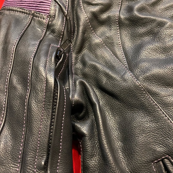 Women’s Riding Jacket - Picture 5 of 16